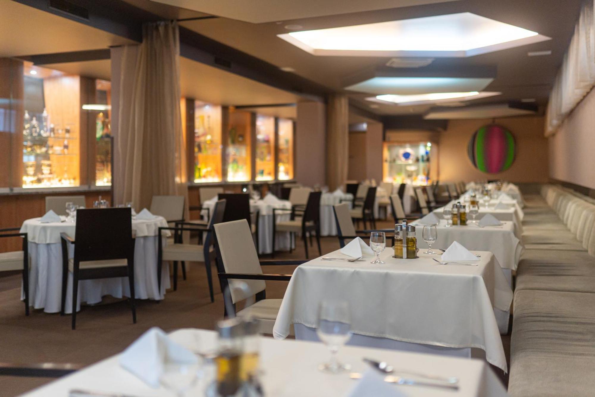 Boutique Hotel Zlaty Dukat Kosice Ngoại thất bức ảnh