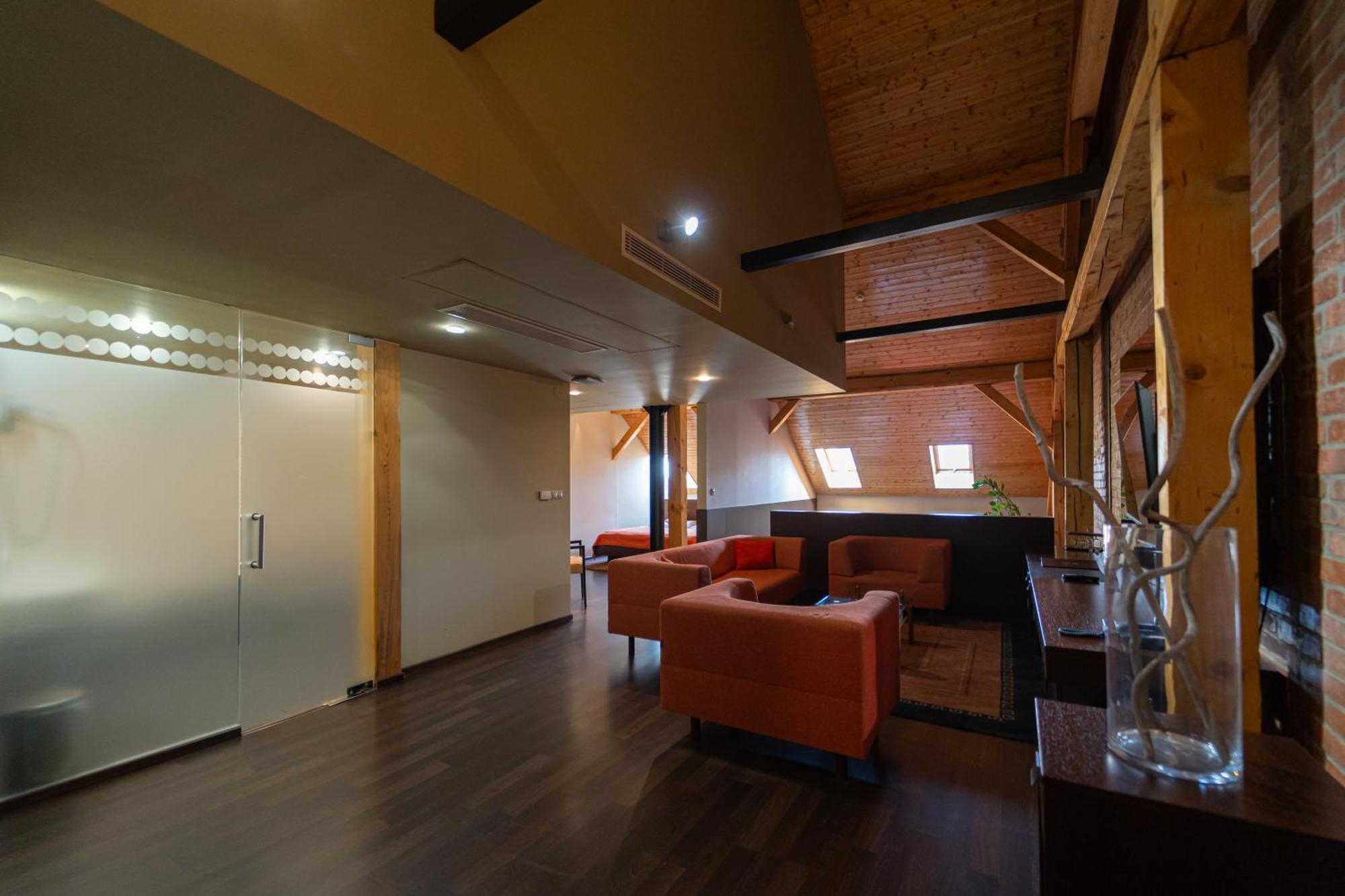 Boutique Hotel Zlaty Dukat Kosice Ngoại thất bức ảnh