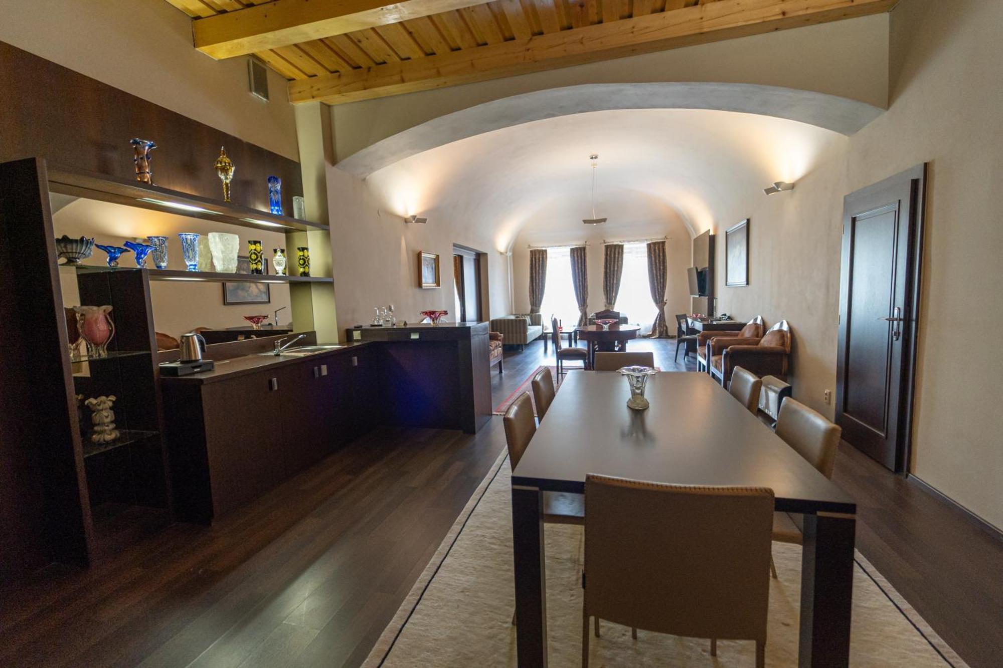 Boutique Hotel Zlaty Dukat Kosice Ngoại thất bức ảnh
