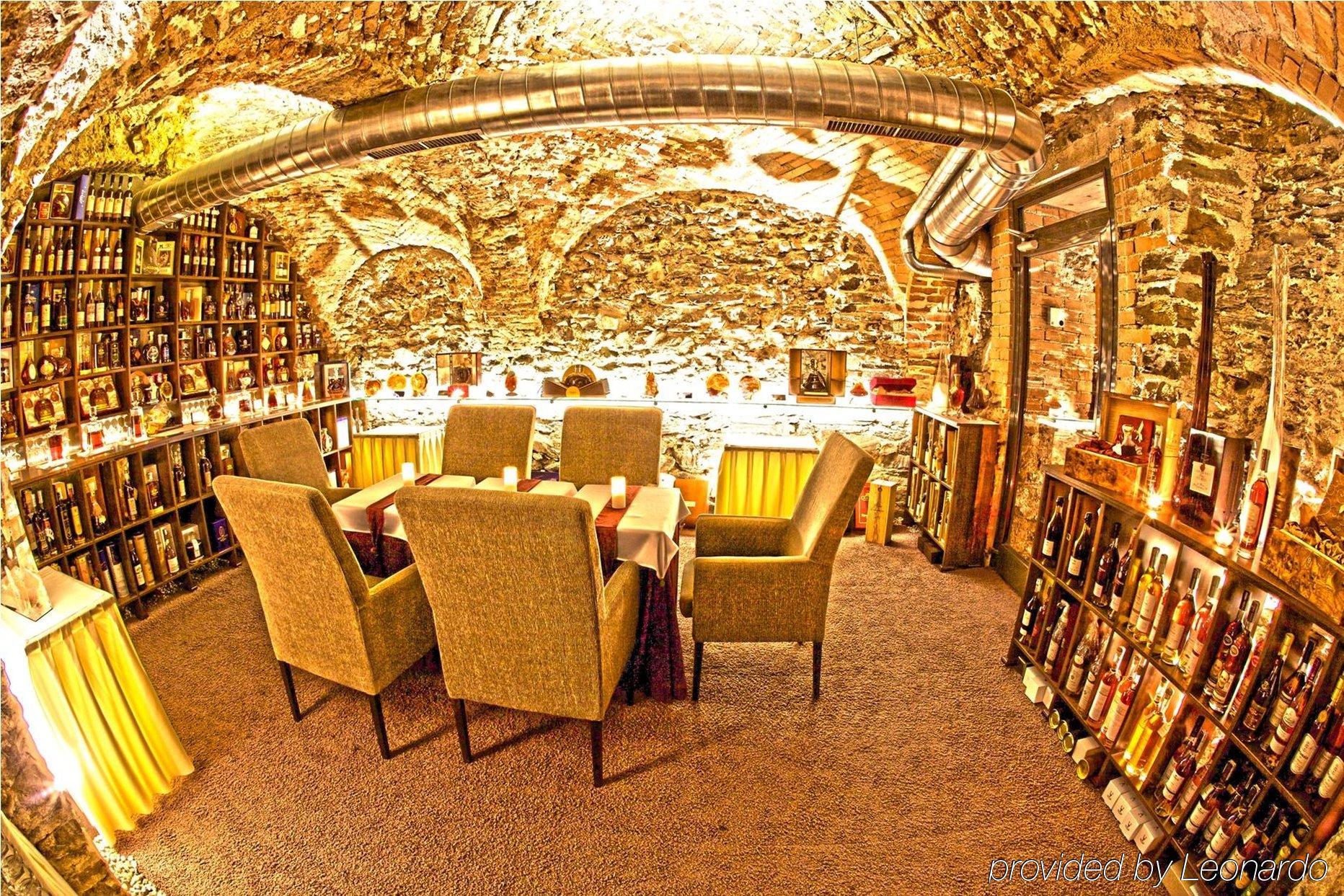 Boutique Hotel Zlaty Dukat Kosice Nhà hàng bức ảnh